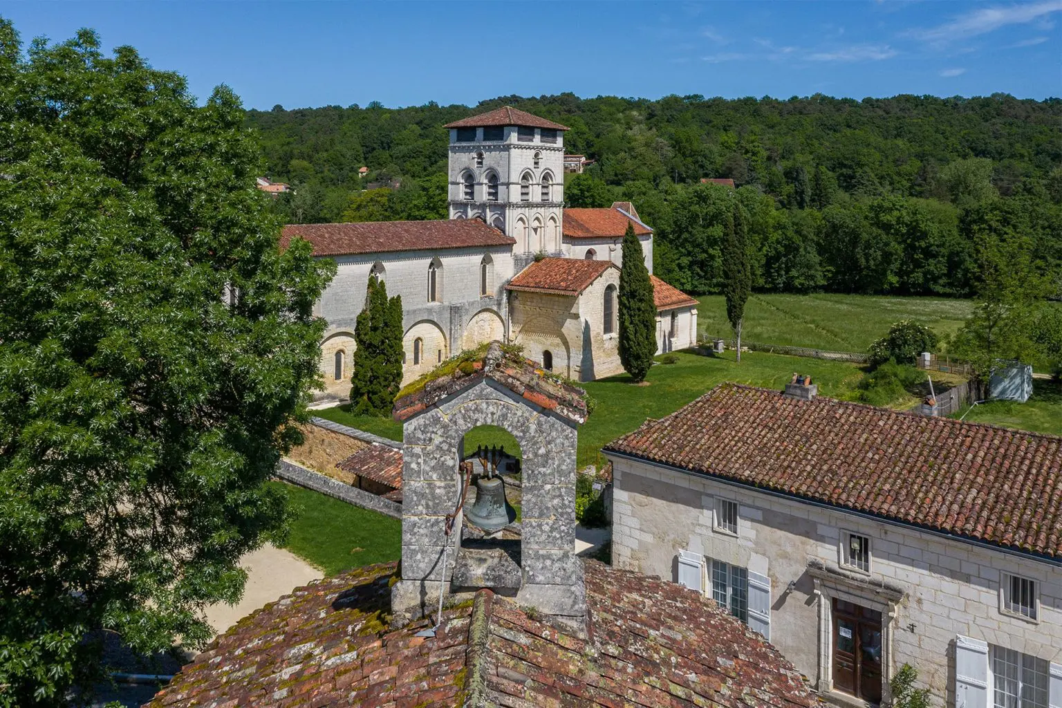 Abbaye-de-Chancelade-OT-Gd-Px@DeclicDecolle-1536x1024